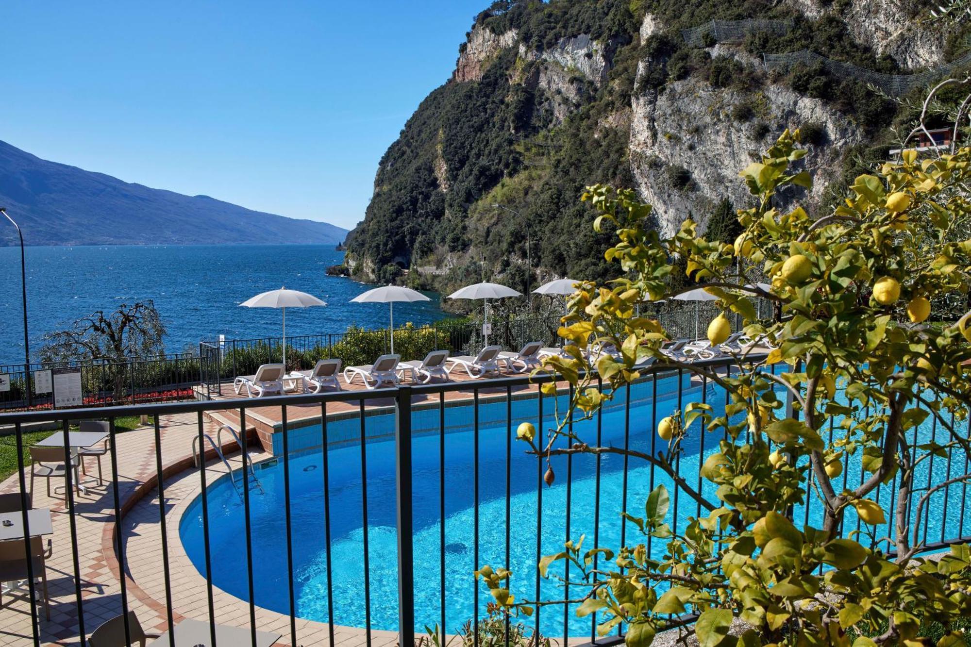 Hotel Atilius - Adults Only Limone sul Garda Exteriér fotografie